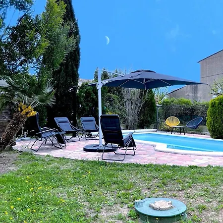 Villa Constance - Swimming Pool & Parking - Sleeps 8